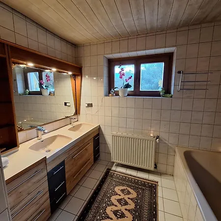 Ganzes Haus Mit Almcharakter 펜션